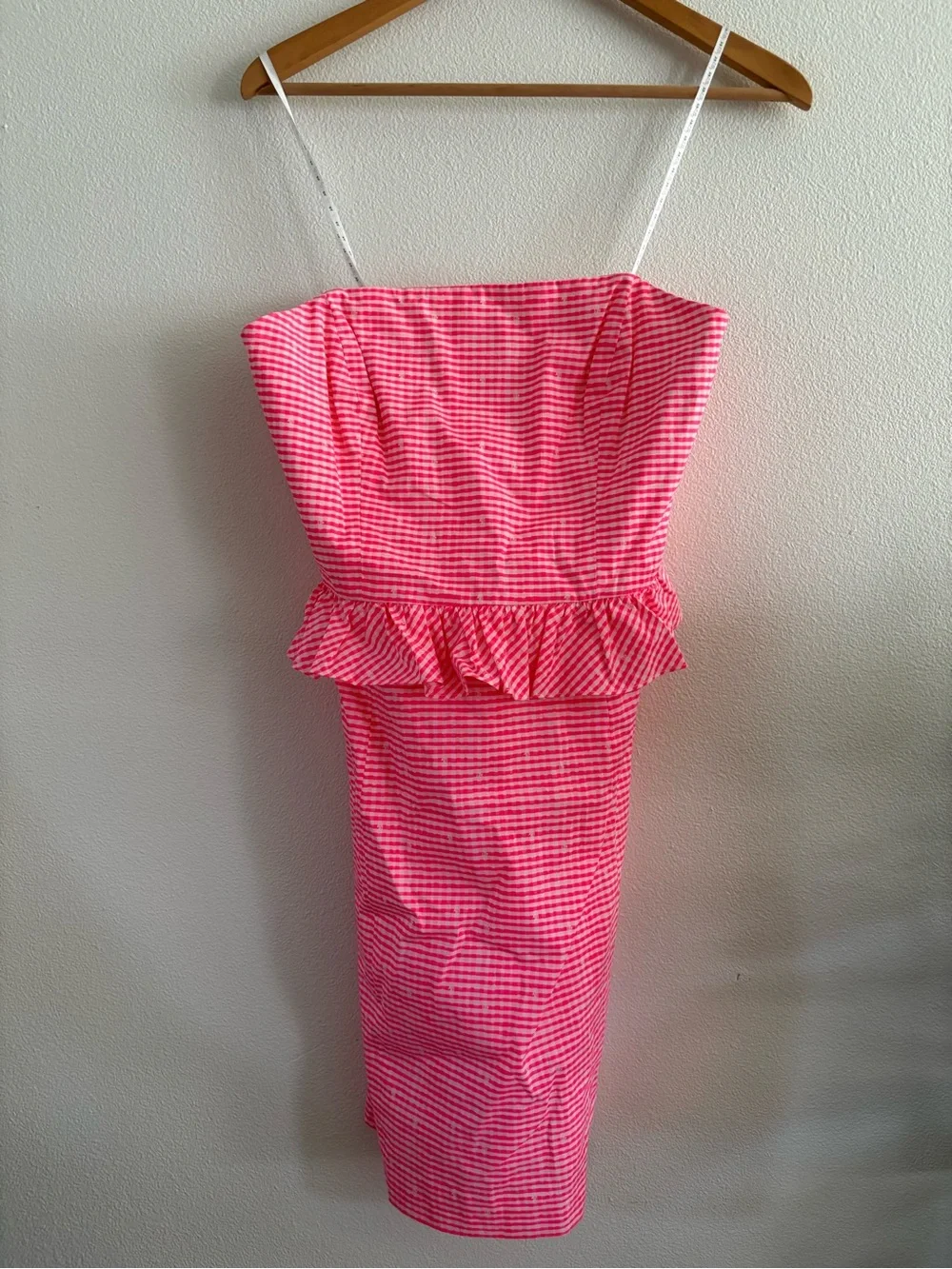 Lilly Pulitzer Fluorescent Fiesta Pink Pretty Garden Peplum Dress - Picture 1 of 5